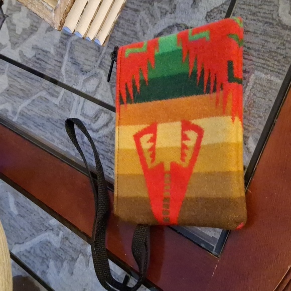 Pendleton Bag - Picture 2 of 5